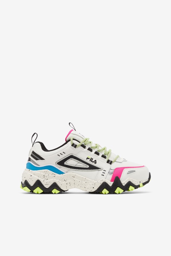 Women's Oakmont Tr White/Black/Atomic Blue Fila Outlets