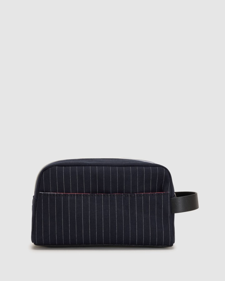 Pinstripe Wash Bag Fila Outlets